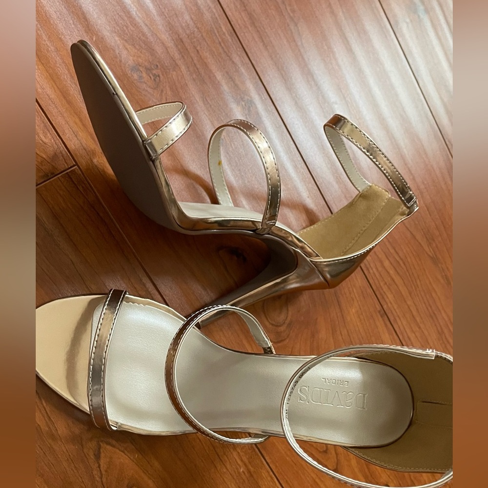 Heeled bridal shoes